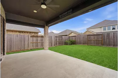 12318 Palmetto Drive, Mont Belvieu, TX 77523 - Photo 32
