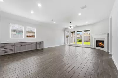 12318 Palmetto Drive, Mont Belvieu, TX 77523 - Photo 10