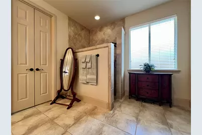 6 Sheephorn Court, The Woodlands, TX 77354 - Photo 18