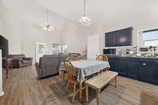 631 Honeysuckle Vine Dr, Rosenberg, TX 77469 - Photo 16