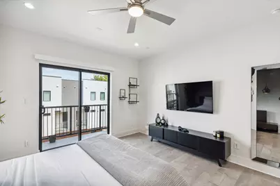 422 W 9th Street #106, Dallas, TX 75208 - Photo 20