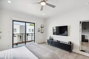 422 W 9th St, Dallas, TX 75208 - Photo 20