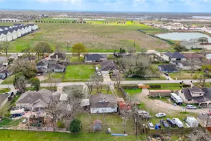 6109 Hertford St, Houston, TX 77048 - Photo 14