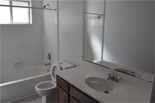 2119 Fountain Dr, Sugar Land, TX 77478 - Photo 14