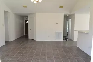 2119 Fountain Dr, Sugar Land, TX 77478 - Photo 4
