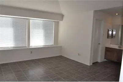 2119 Fountain Drive, Sugar Land, TX 77478 - Photo 10