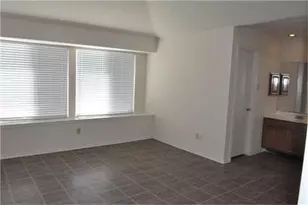 2119 Fountain Dr, Sugar Land, TX 77478 - Photo 10