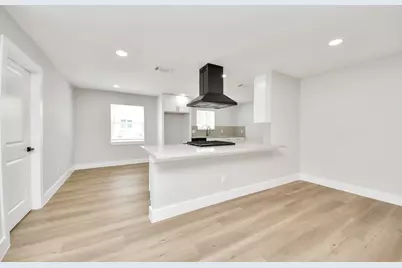 6023 Lattimer Drive, Houston, TX 77035 - Photo 12