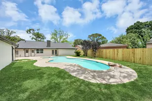 6023 Lattimer Dr, Houston, TX 77035 - Photo 50