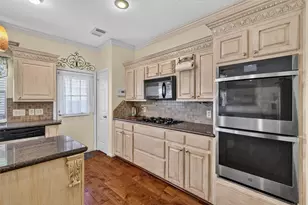 1306 N Gabriel River Cir, Sugar Land, TX 77478 - Photo 26