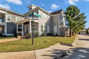 43 Red Harper Dr, Spring, TX 77389 - Photo 2