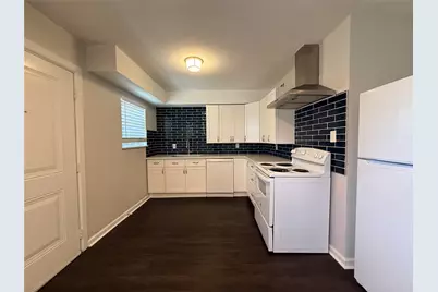 1824 Thonig Road #11, Houston, TX 77055 - Photo 4