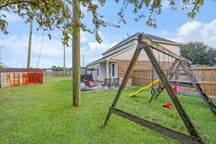 1202 Collier Point Ln, Fresno, TX 77545 - Photo 24