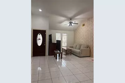 8202 Winding Meadow Court, Houston, TX 77040 - Photo 8