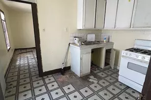 7615 Avenue F, Houston, TX 77012 - Photo 6