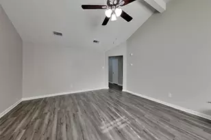 10723 Forest Leaf Dr, Sugar Land, TX 77498 - Photo 2