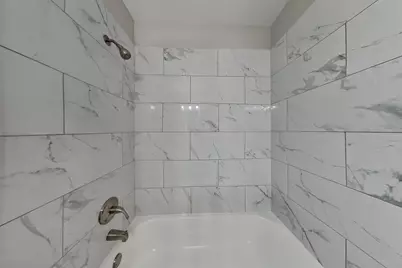 10723 Forest Leaf Drive, Sugar Land, TX 77498 - Photo 12