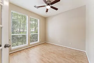 71 N Acacia Park Cir, The Woodlands, TX 77382 - Photo 14