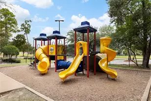 29907 Adobe Falls Dr, Spring, TX 77386 - Photo 38