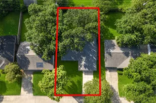 913 W Galveston St, League City, TX 77573 - Photo 30