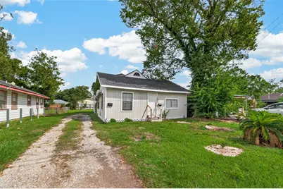 3890 Harding Drive, Beaumont, TX 77703 - Photo 2