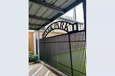 4899 Montrose Boulevard #1113, Houston, TX 77006 - Photo 20