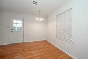 9519 Val Verde St, Houston, TX 77063 - Photo 8