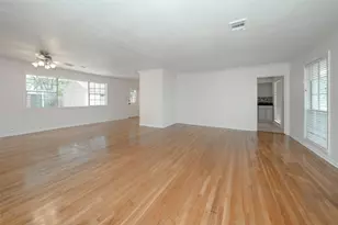 9519 Val Verde St, Houston, TX 77063 - Photo 4