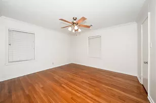 9519 Val Verde St, Houston, TX 77063 - Photo 20