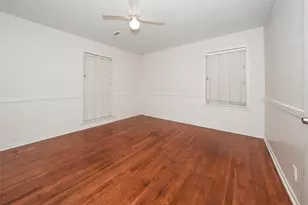 9519 Val Verde St, Houston, TX 77063 - Photo 18