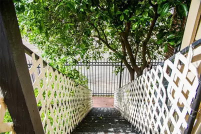 4315 La Branch Street #4, Houston, TX 77004 - Photo 16