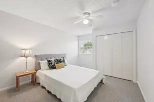 3218 Knoll West Dr, Houston, TX 77082 - Photo 26