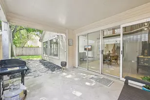 3218 Knoll West Dr, Houston, TX 77082 - Photo 34