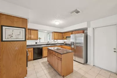 3218 Knoll West Drive, Houston, TX 77082 - Photo 6