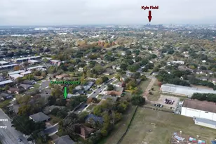 1710 Lawyer St, College Station, TX 77840 - Photo 2