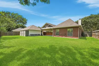 2875 Wimbledon Lane, Friendswood, TX 77546 - Photo 12
