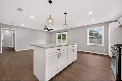 7415 Troulon Drive, Houston, TX 77074 - Photo 26