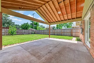 7415 Troulon Dr, Houston, TX 77074 - Photo 40