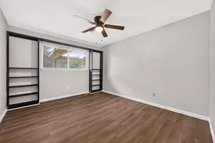 7415 Troulon Dr, Houston, TX 77074 - Photo 34