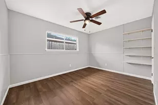 7415 Troulon Dr, Houston, TX 77074 - Photo 36