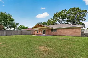 7415 Troulon Dr, Houston, TX 77074 - Photo 46