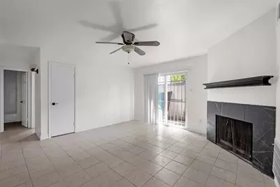10001 Westpark Drive #67, Houston, TX 77042 - Photo 4