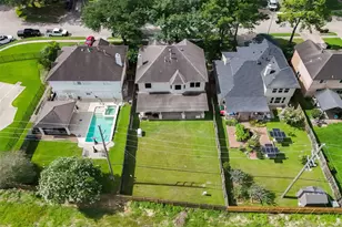 13431 Yaupon Holly Ln, Houston, TX 77044 - Photo 30