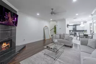 13431 Yaupon Holly Ln, Houston, TX 77044 - Photo 10