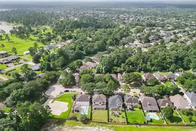 13431 Yaupon Holly Lane, Houston, TX 77044 - Photo 32