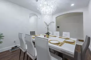 13431 Yaupon Holly Ln, Houston, TX 77044 - Photo 6