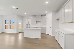 2022 Gardenia Ct, Sugar Land, TX 77498 - Photo 14