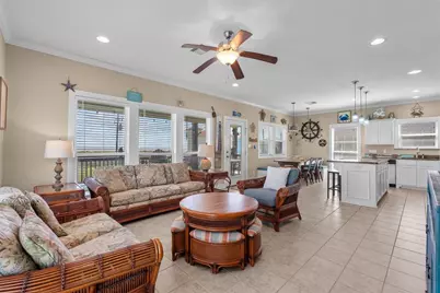 135 Ocean Shore Drive, Crystal Beach, TX 77650 - Photo 4