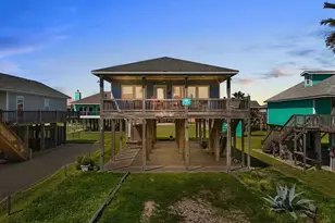 135 Ocean Shore Dr, Crystal Beach, TX 77650 - Photo 44