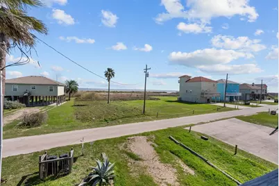 135 Ocean Shore Drive, Crystal Beach, TX 77650 - Photo 34
